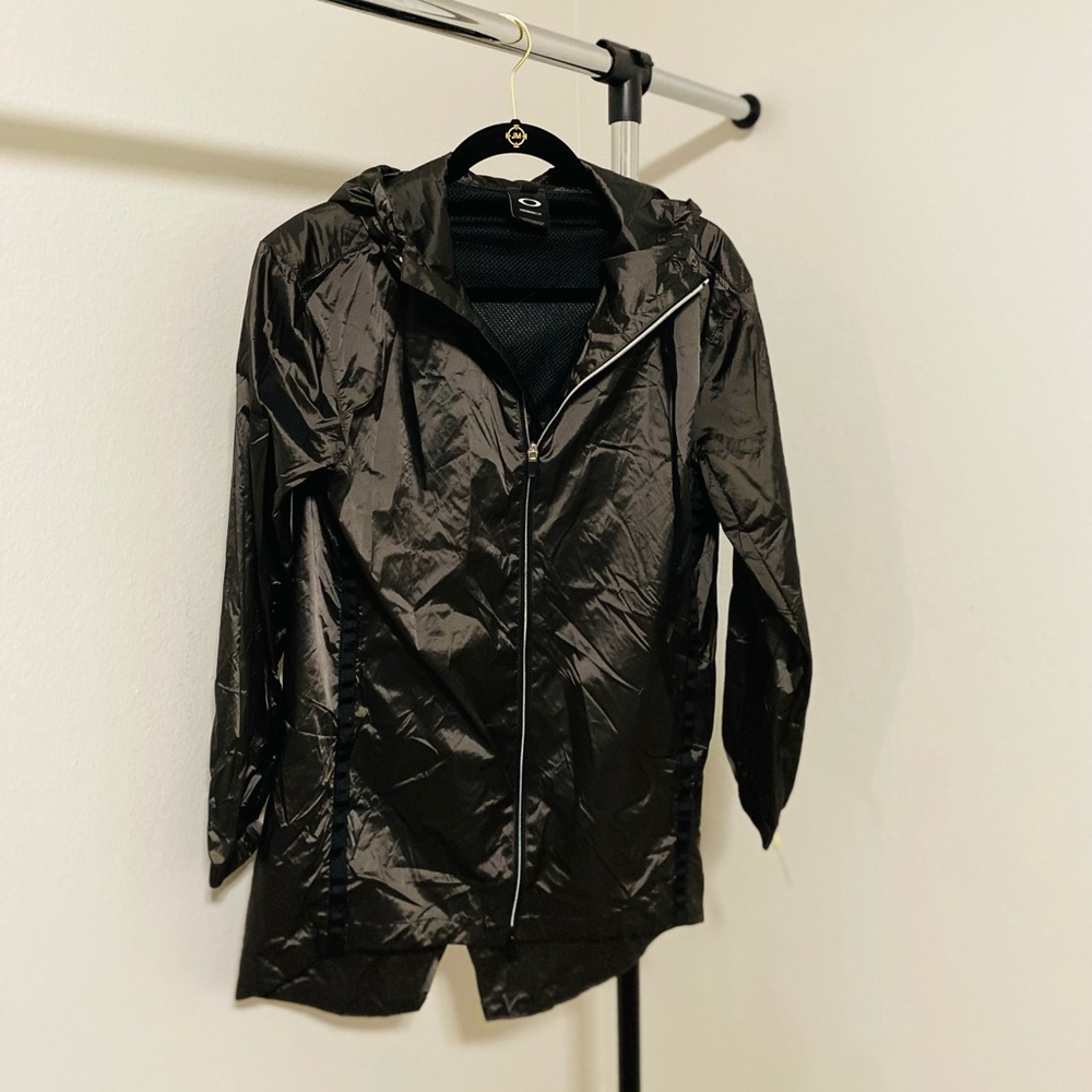 Oakley Windbreaker Black